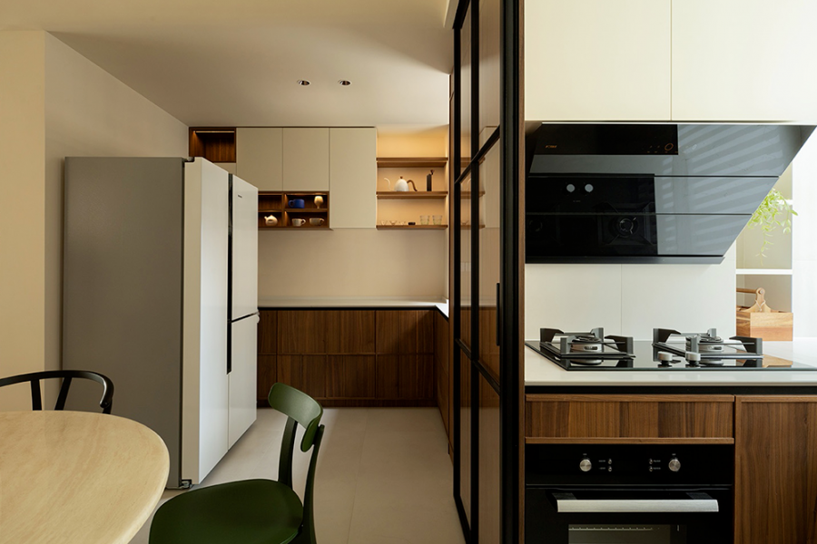 现代简约两居室厨房装修效果图